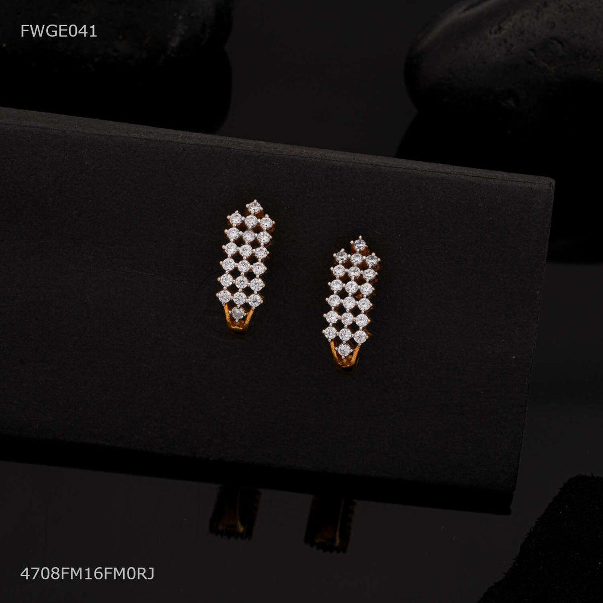 Designer Lining AD Earring gold plated Earring- FWGE041