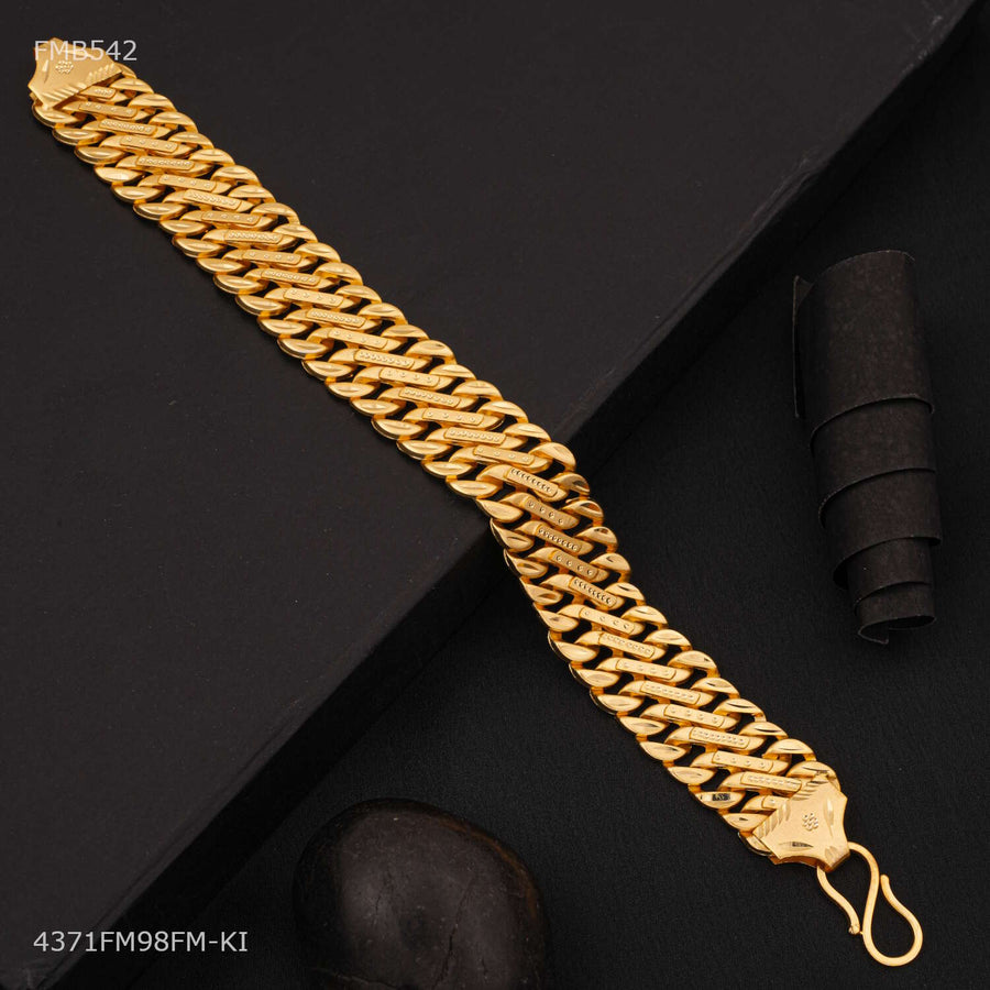 Designer S cut Pokel Bracelet For Men - FMB542