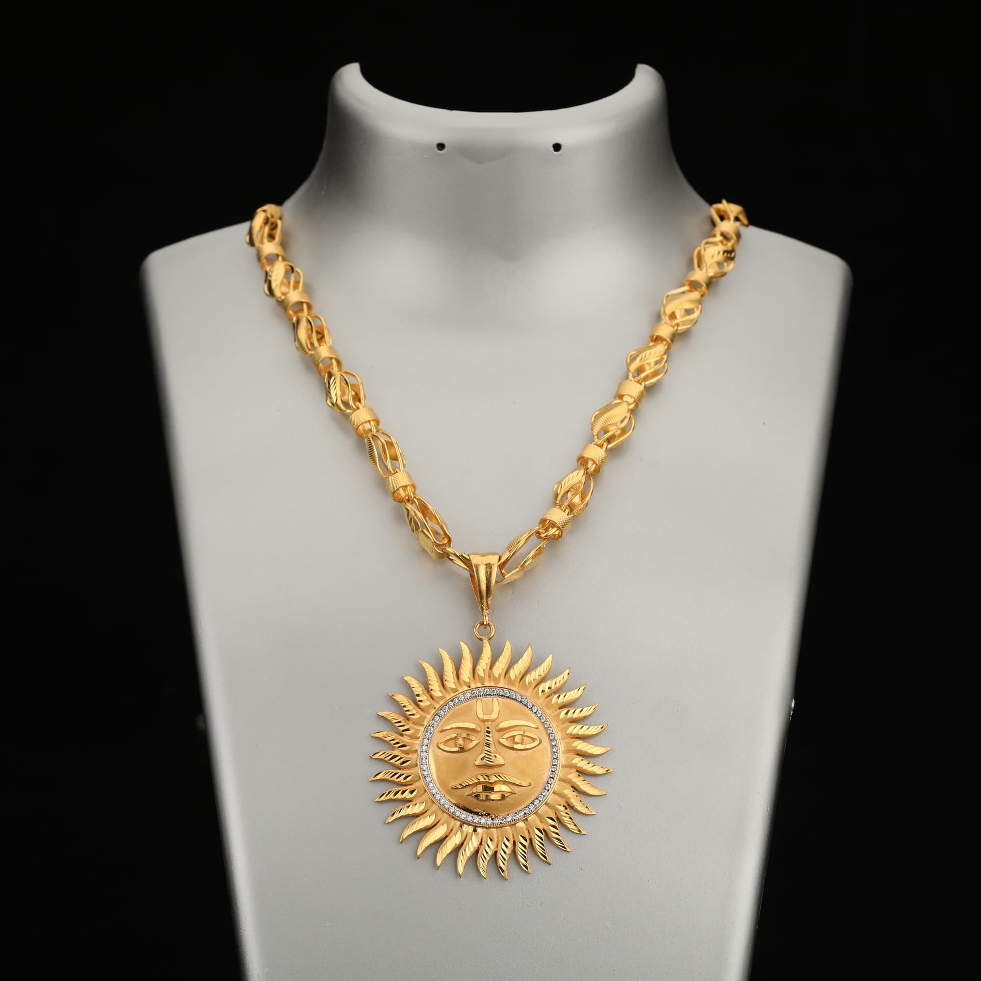 Designer Gold Diamond Pendant for Women JL AU P3